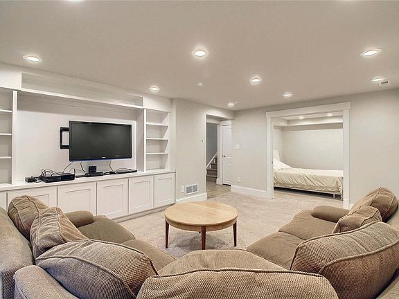 2nd image of 7843 E Bayaud Ave