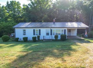 232 Barnyard Ln, Statesville, NC 28625