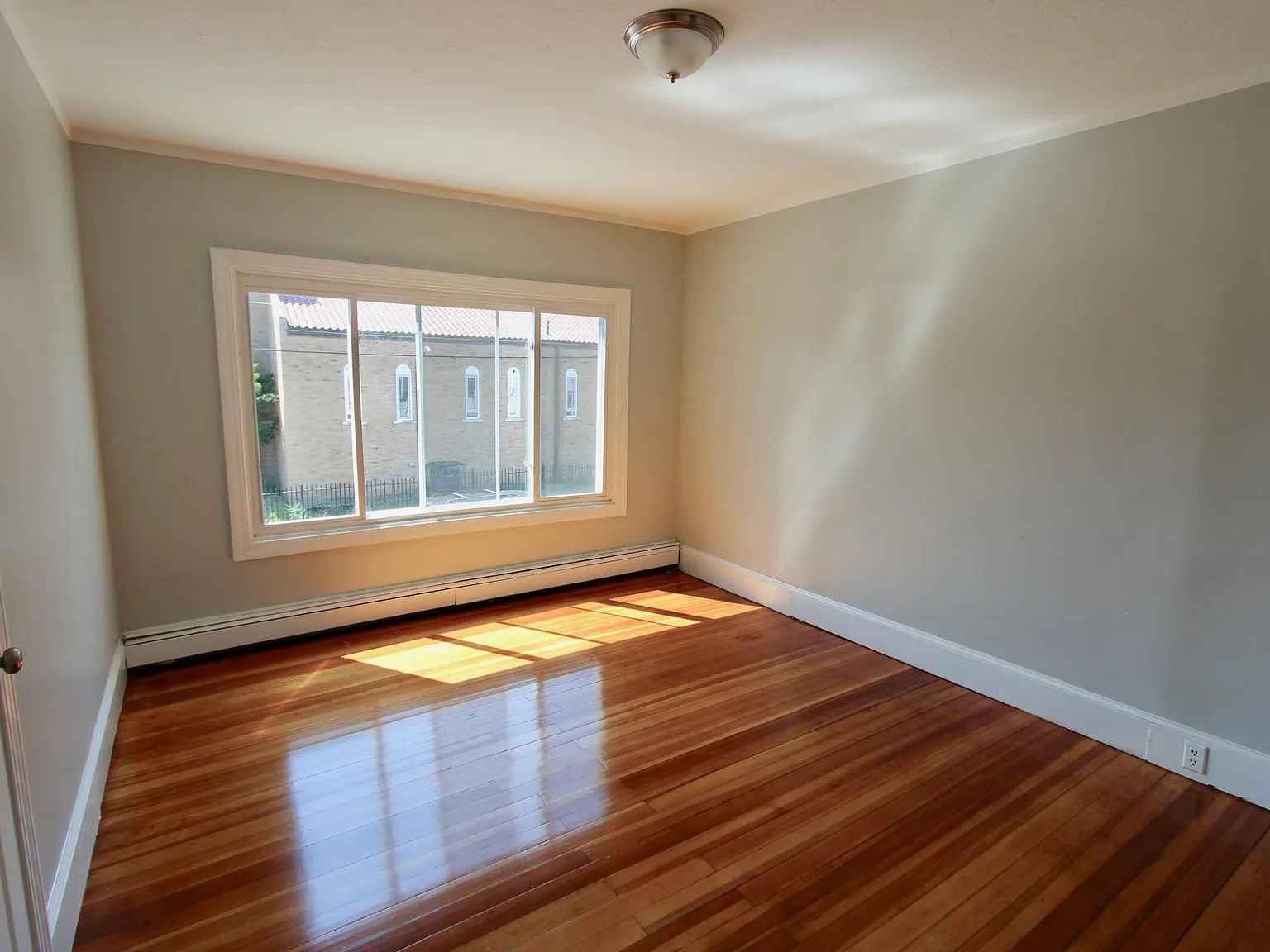 2 bed, $2,450 — Photo 2