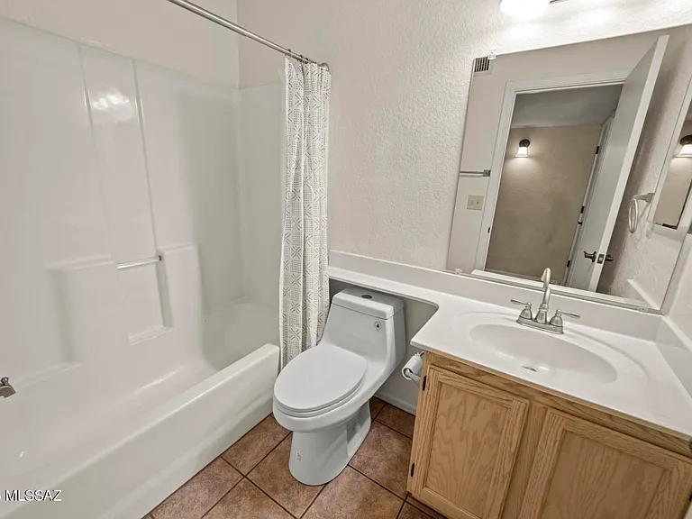 3067 W Country Hill Dr — Photo 14