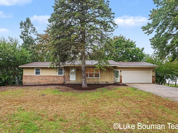 3349 146th Ave, Holland, MI 49424