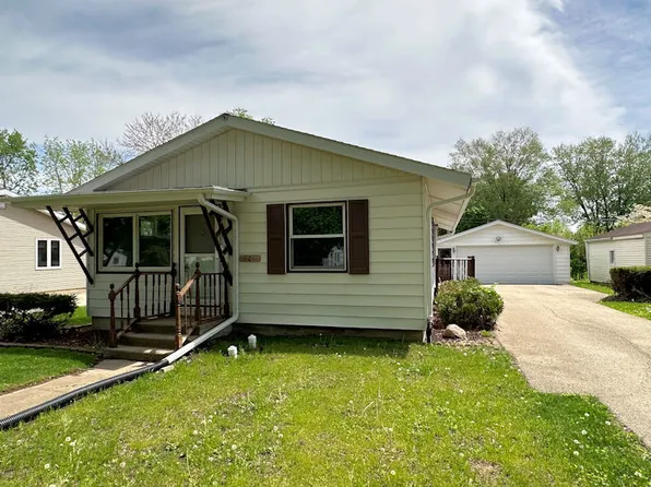 921 14th St, Rochelle, IL 61068