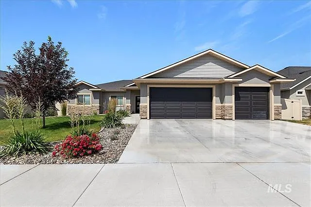1971 Prospector Way — Photo 3