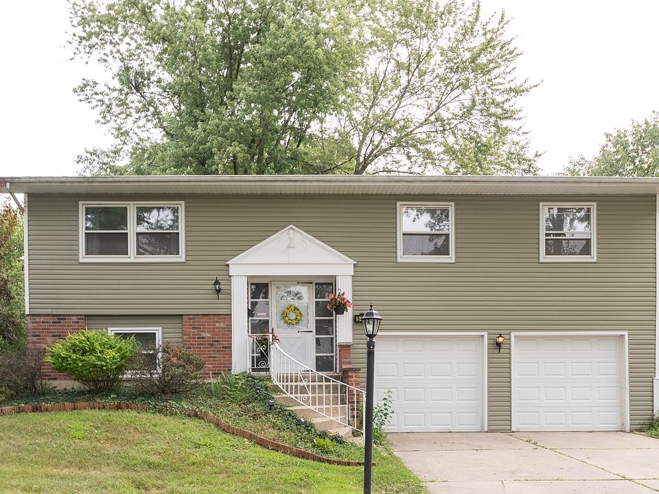 1st image of 525 N Kenneth Ct