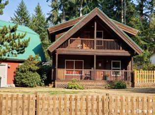 6123 Heather Dr, Clinton, WA 98236