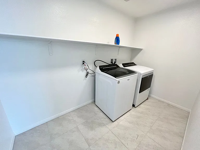 10937 Oregano Ave — Photo 33