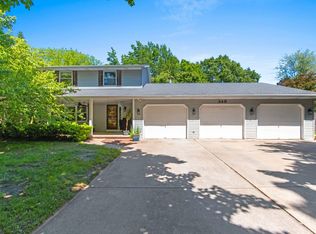 349 E Le Capitaine Cir, Green Bay, WI 54302
