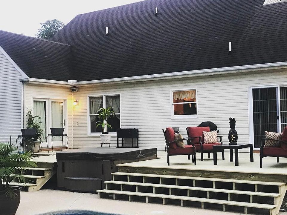 1st image of 22 Londonderry Dr