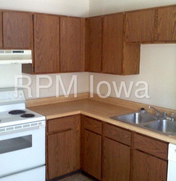2nd image of 114 McKinley Ave