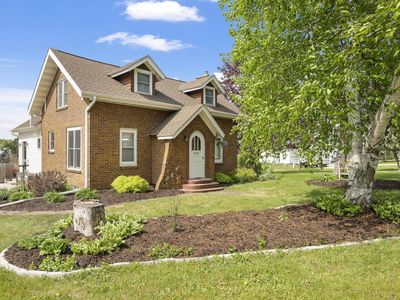 2077 PERSHING ROAD, New London, WI, 54961
