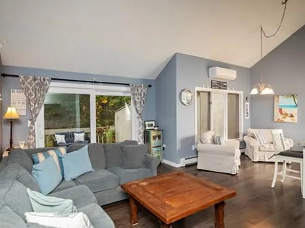 30 Trout Farm Ln, Duxbury, MA 02332