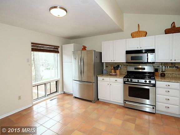 2nd image of 4223 Elizabeth Ln