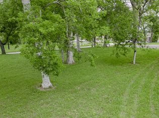 7 River Oak Dr, Seguin, TX 78155