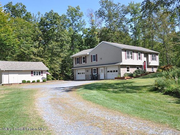 4th image of 34 Laura Drive