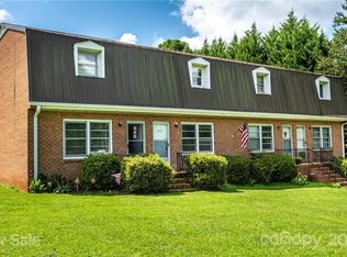 815 E 22nd St, Newton, NC 28658