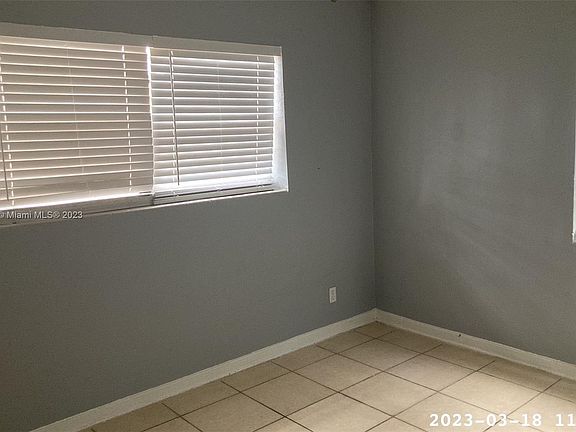 5th image of 1649 NW 10th Ave