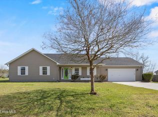 128 Airleigh Place, Richlands, NC 28574