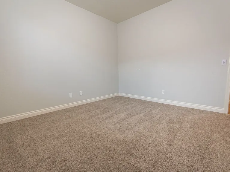 1205 Barnes Dr — Photo 33
