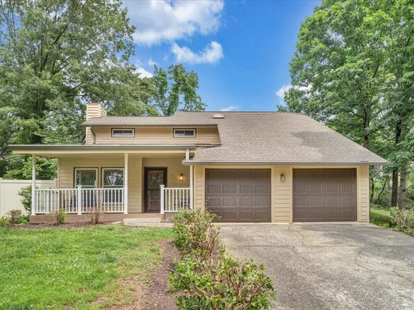 1894 Woodmere Ct, Salem, VA 24153