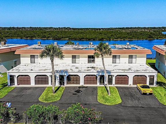 2nd image of 8 S Ocean Palm Dr Suite 8