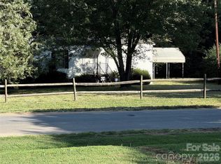 3904 Parkay Pl, Charlotte, NC 28214