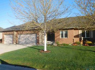 5711 S Nature Run Pl, Sioux Falls, SD 57108