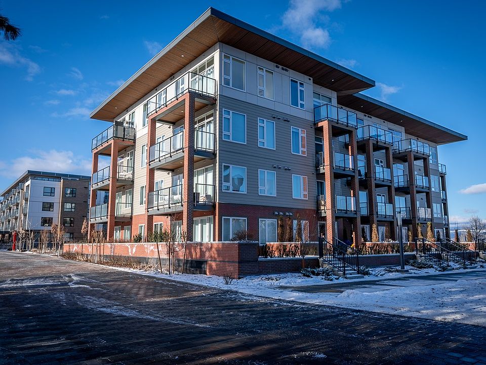 1st image of 885 University Dr #209