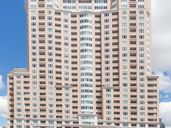 100 Harborview Dr Unit 1302, Baltimore, MD 21230