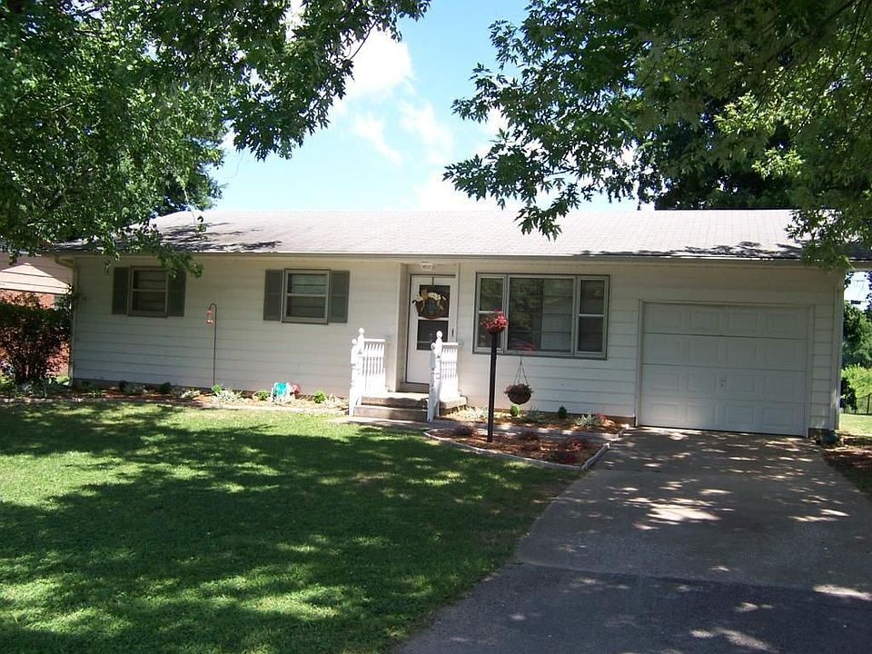 1st image of 539 Richmond Dr