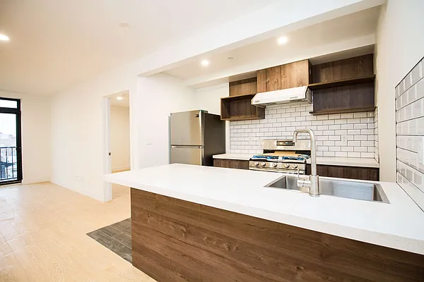 Rented by Nooklyn NYC LLC | media 9