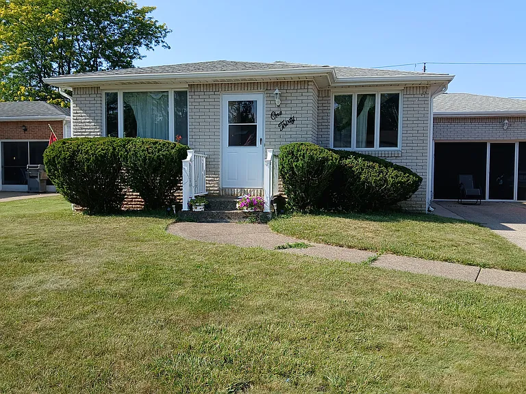 130 S Transit Hill Dr — Photo 1