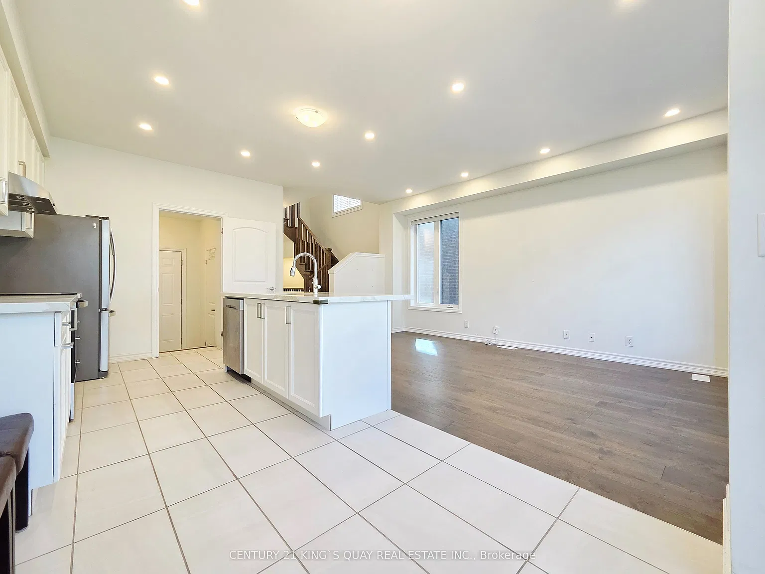 3 bed, $3,650 — Photo 4