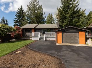 21712 82nd Ave W, Edmonds, WA 98026