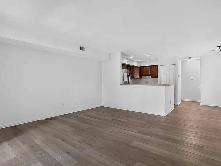 69 Ramsgate Ct — Photo 6