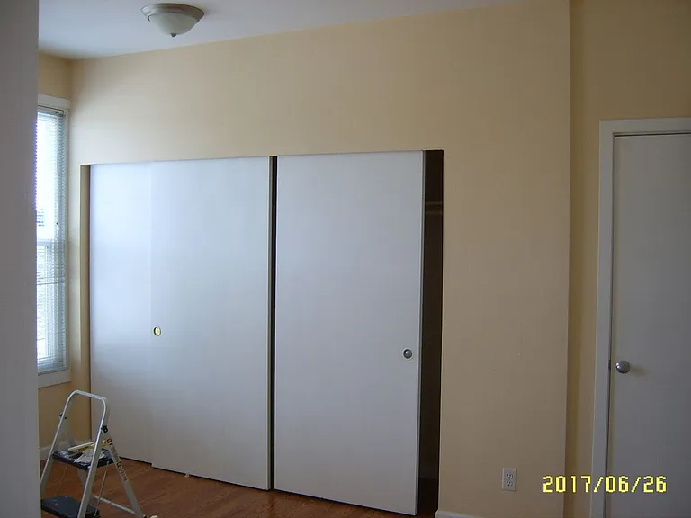 815 E Denny Way — Photo 7