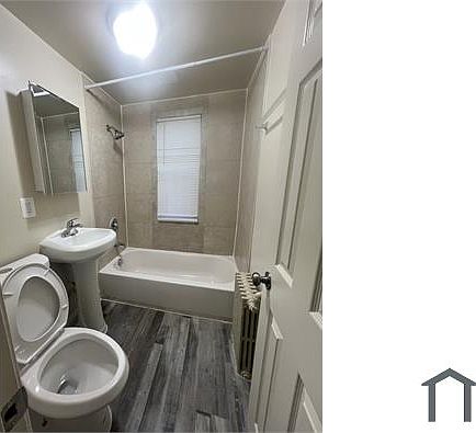 4th image of 1615 Olive St NE APT 1