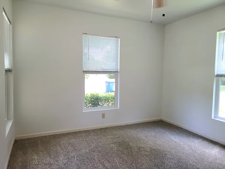503 W Nash St — Photo 12