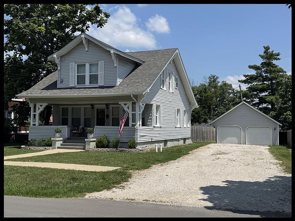 1st image of 902 Jackson St