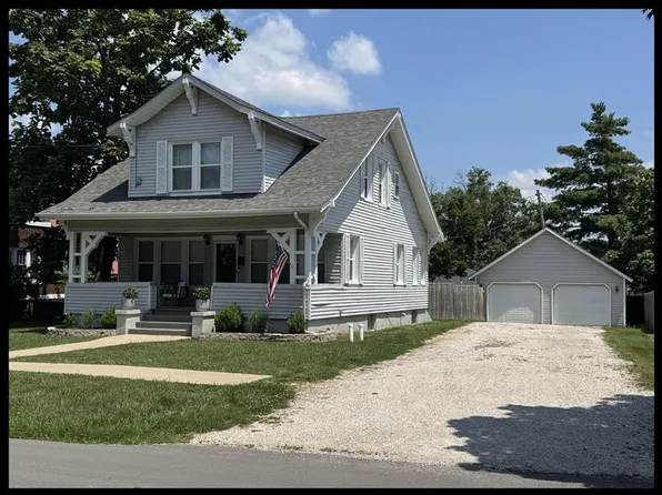 902 Jackson St, Macon, MO 63552