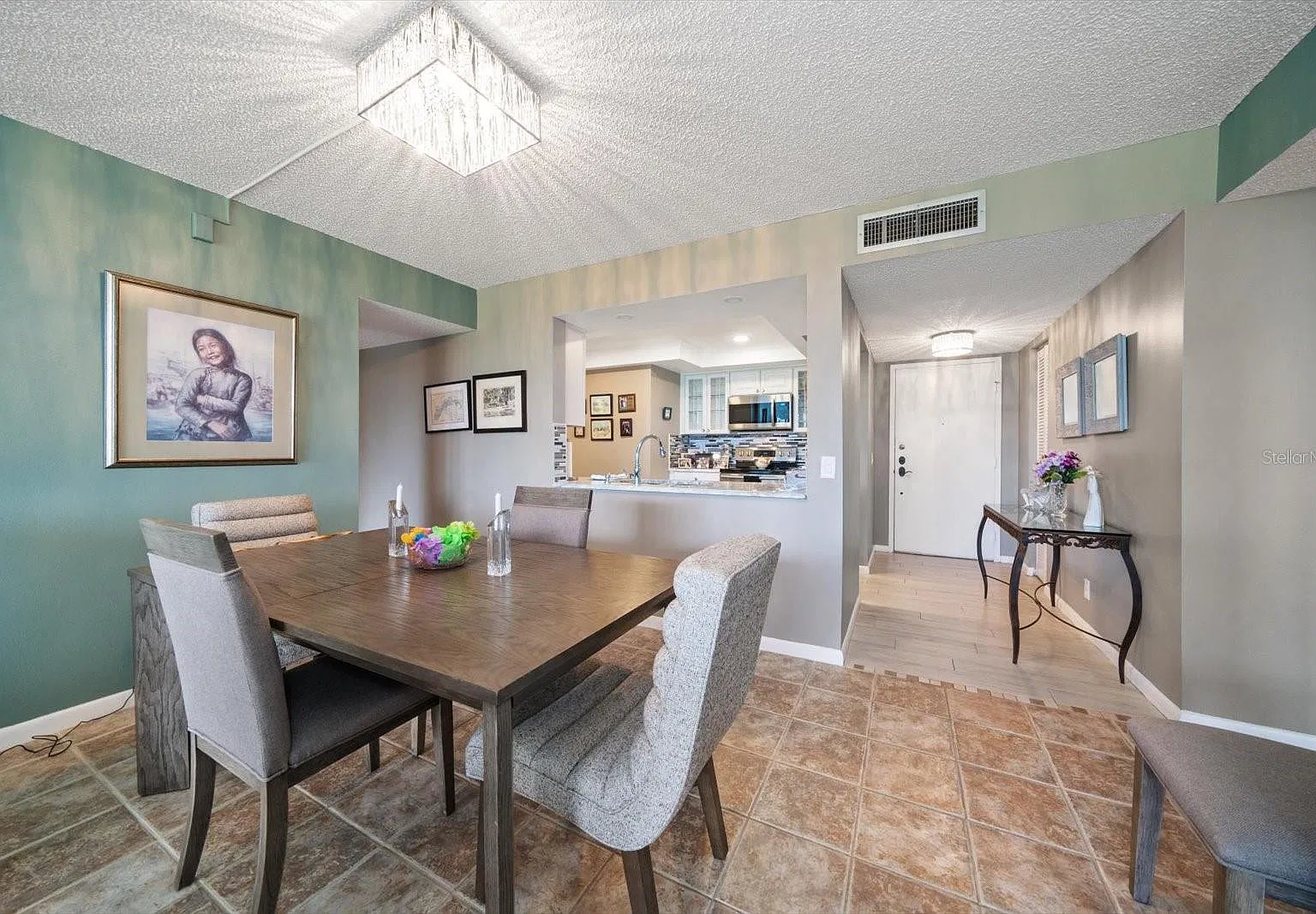 2 bed, 1300 sqft, $3,500 — Photo 4