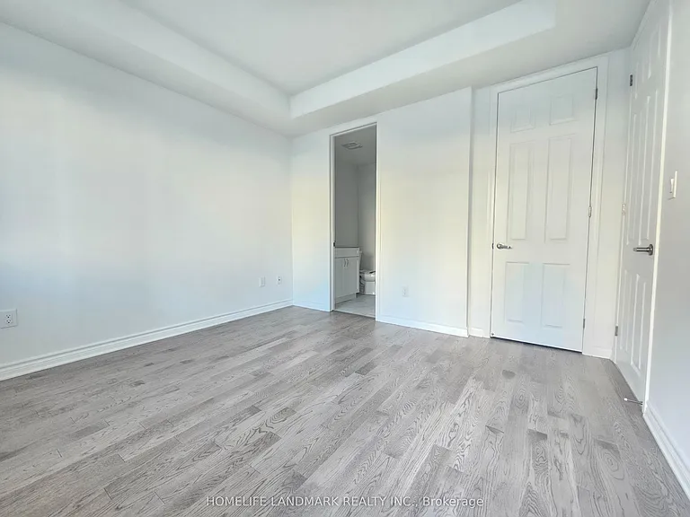 92 Avani Ave — Photo 5