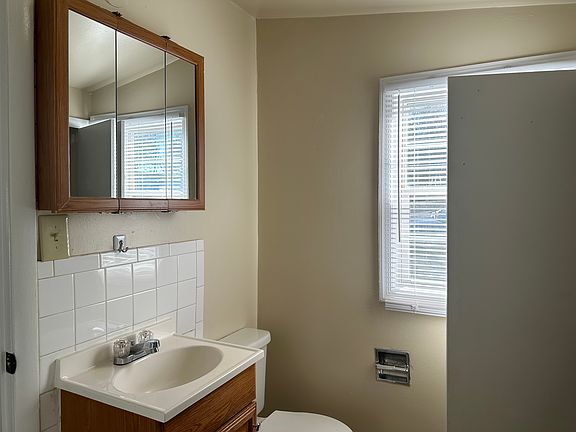 15468 Braggs Corner Rd- bathroom sink_01252024