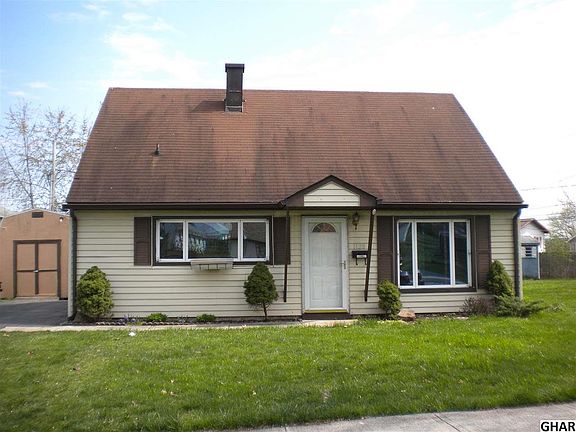 2nd image of 1128 Chestnut St