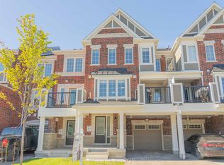 3372 Swordbill St, Pickering, ON L1X0N1