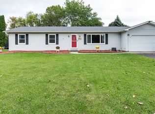 713 Eisenhower Ct, Twin Lakes, WI 53181