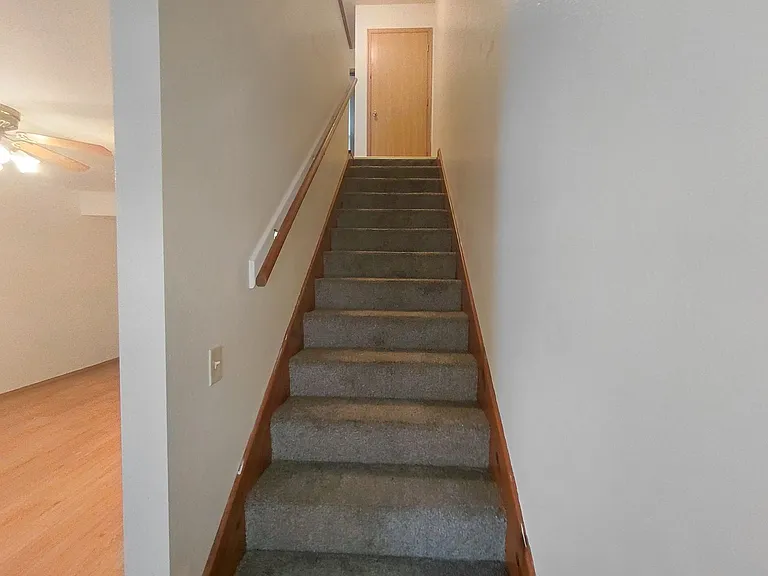 20304 Skyview Dr — Photo 8