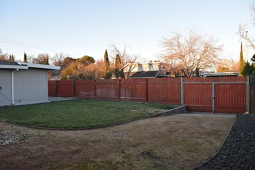 2586 S Whitney Blvd Photo 1