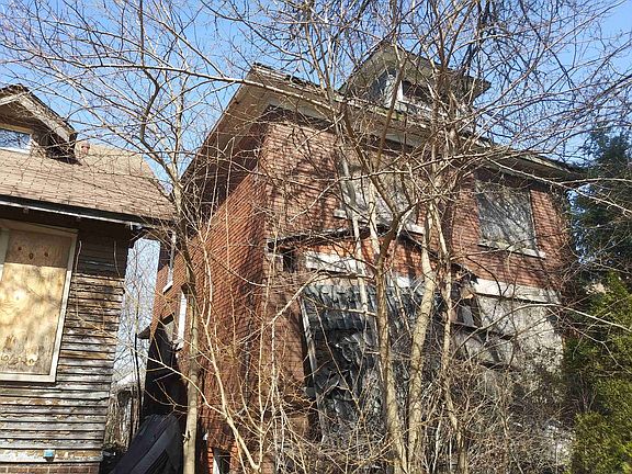 3220 Columbus
