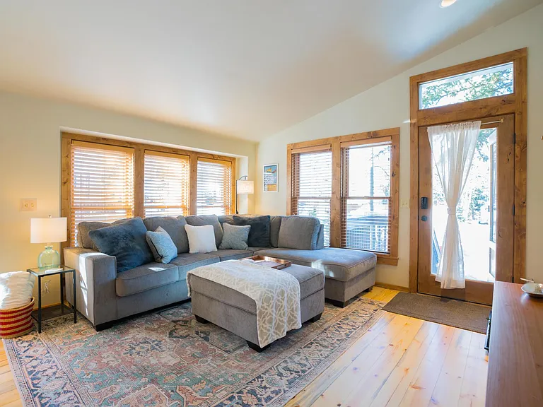 124 Butte Ave — Photo 18