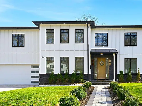 66 Knollwood Dr, Paramus, NJ 07652